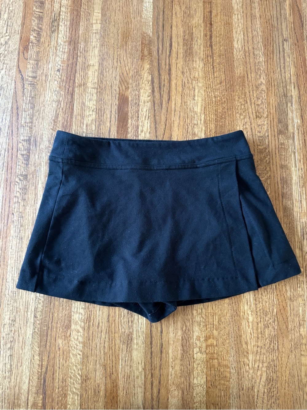 Forever 21 Black Crossover Skort Shorts – Size Small